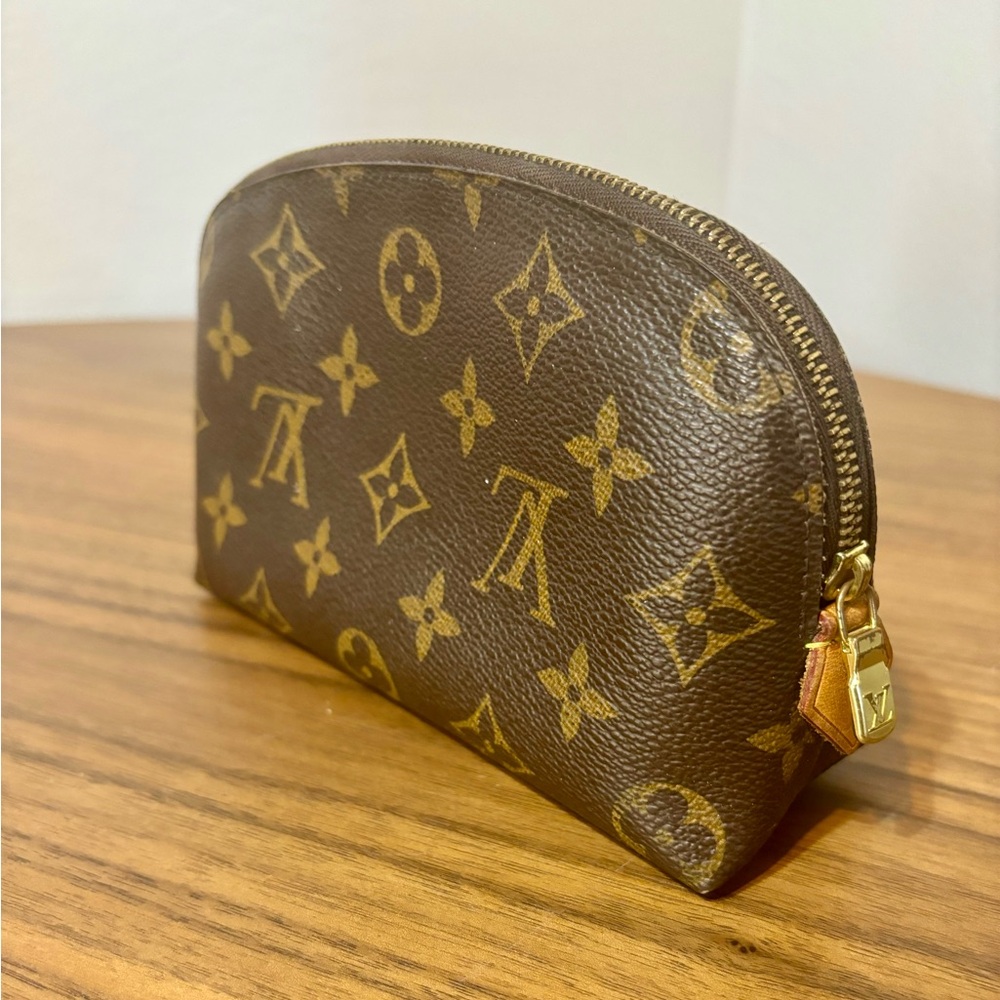 Louis Vuitton monogram Pochette Cosmétique PM M12440
